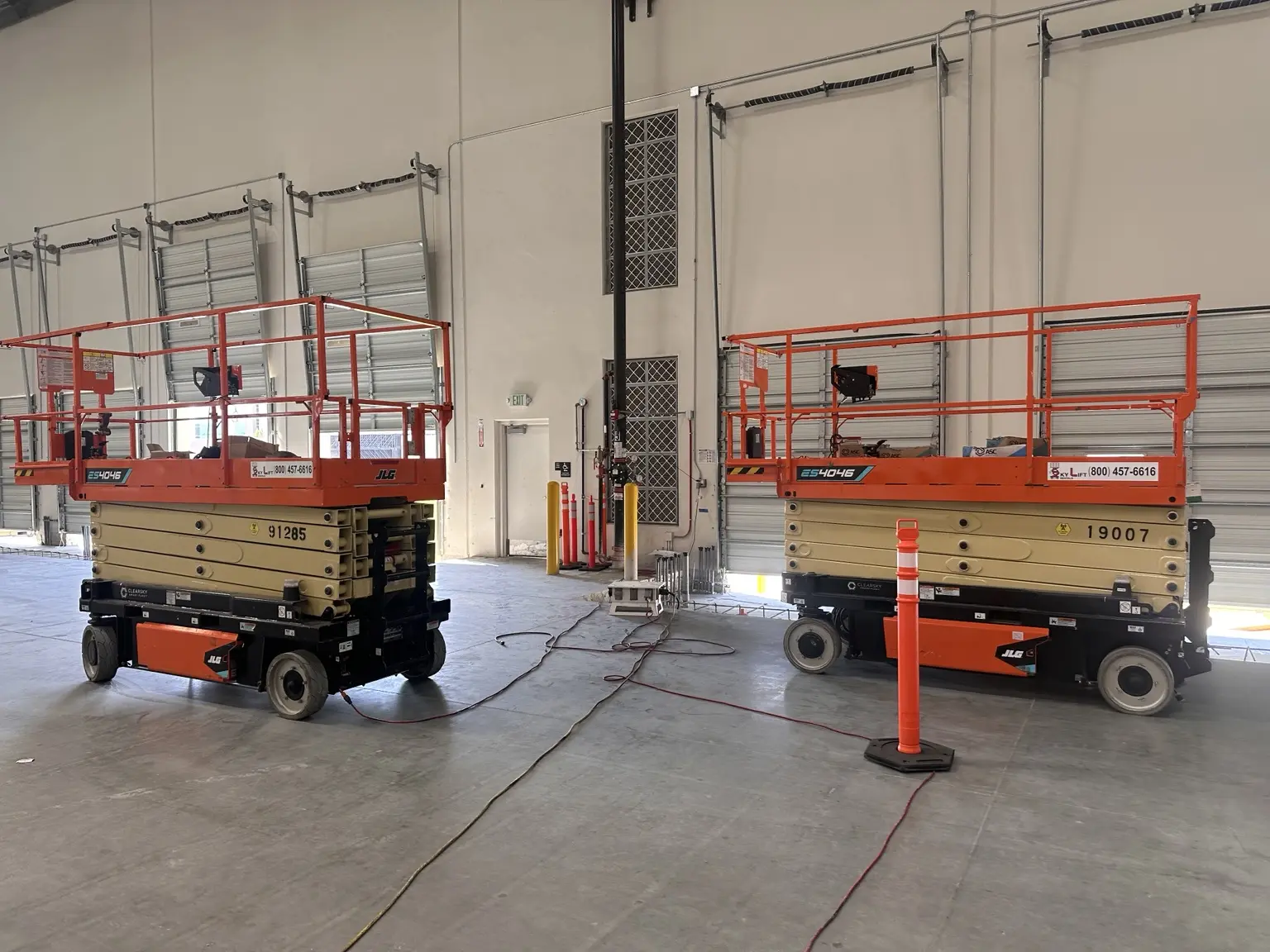 Two Sky Lift scissor lifts